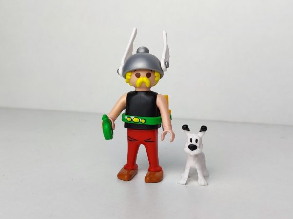 Asterix con su perro Ideafix