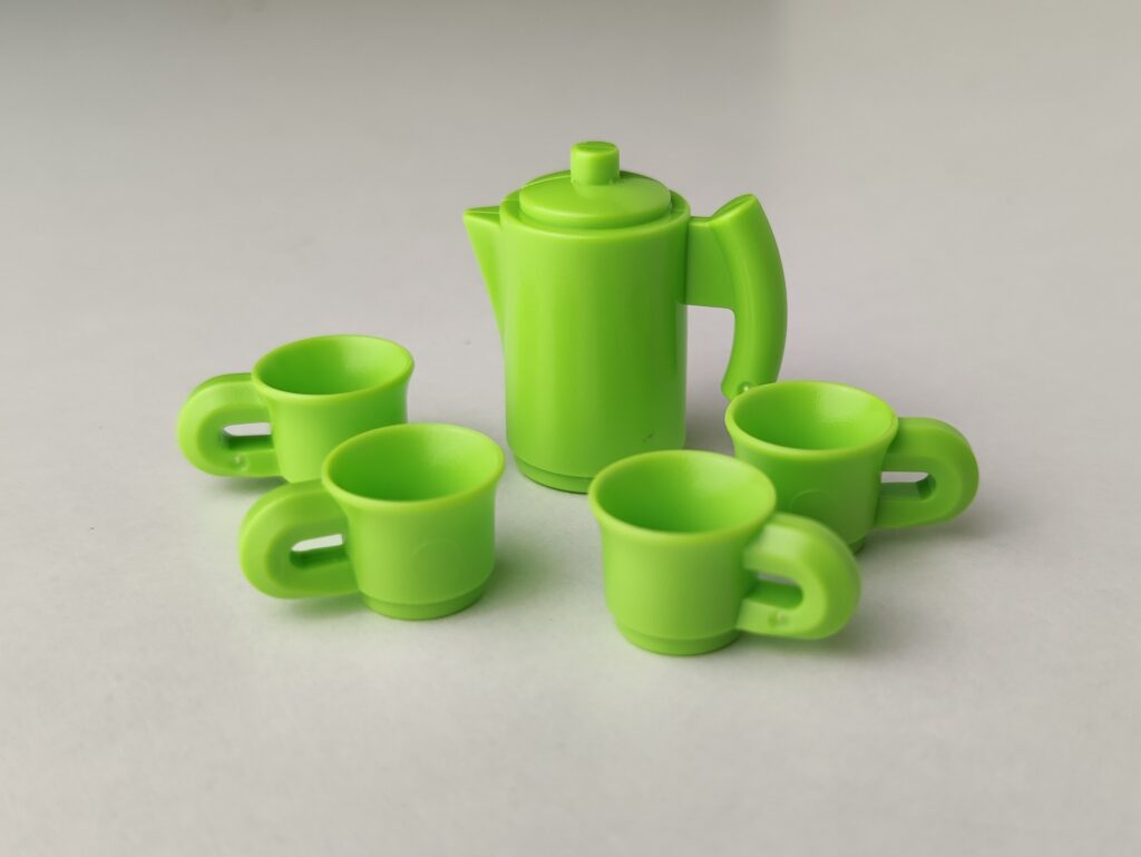 Lote de jarra con 4 tazas de color verde