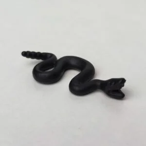 Serpiente de color negra
